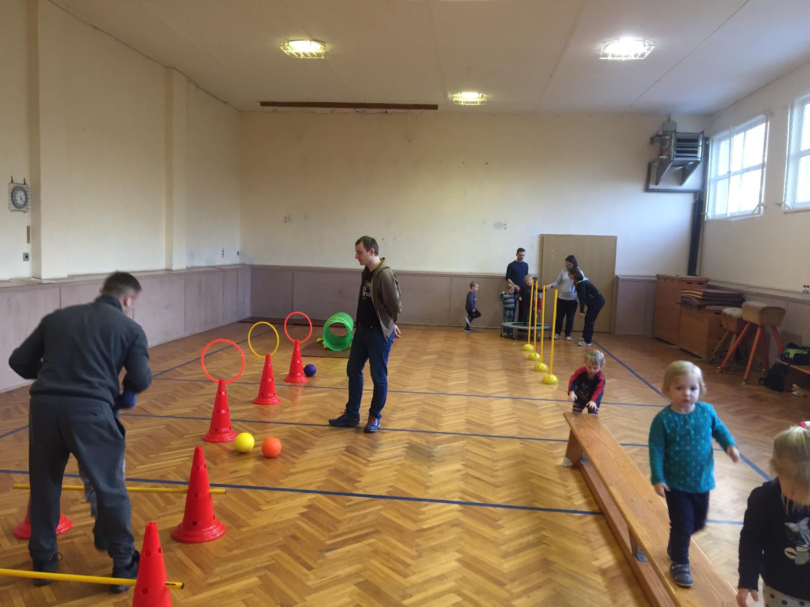 Turnen in der Halle